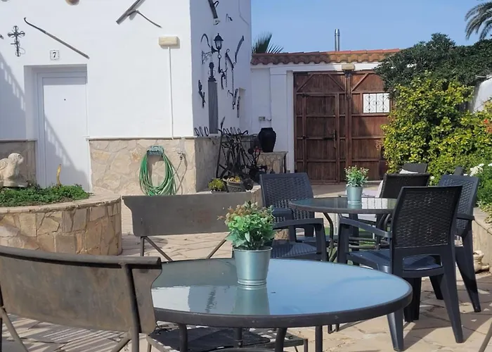 Agroturismo La Llar De Laura 2 *